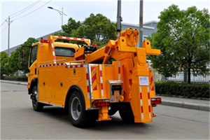 龙港高速路拖车费