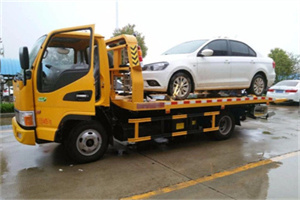 龙港附近拖车救援24小时服务热线